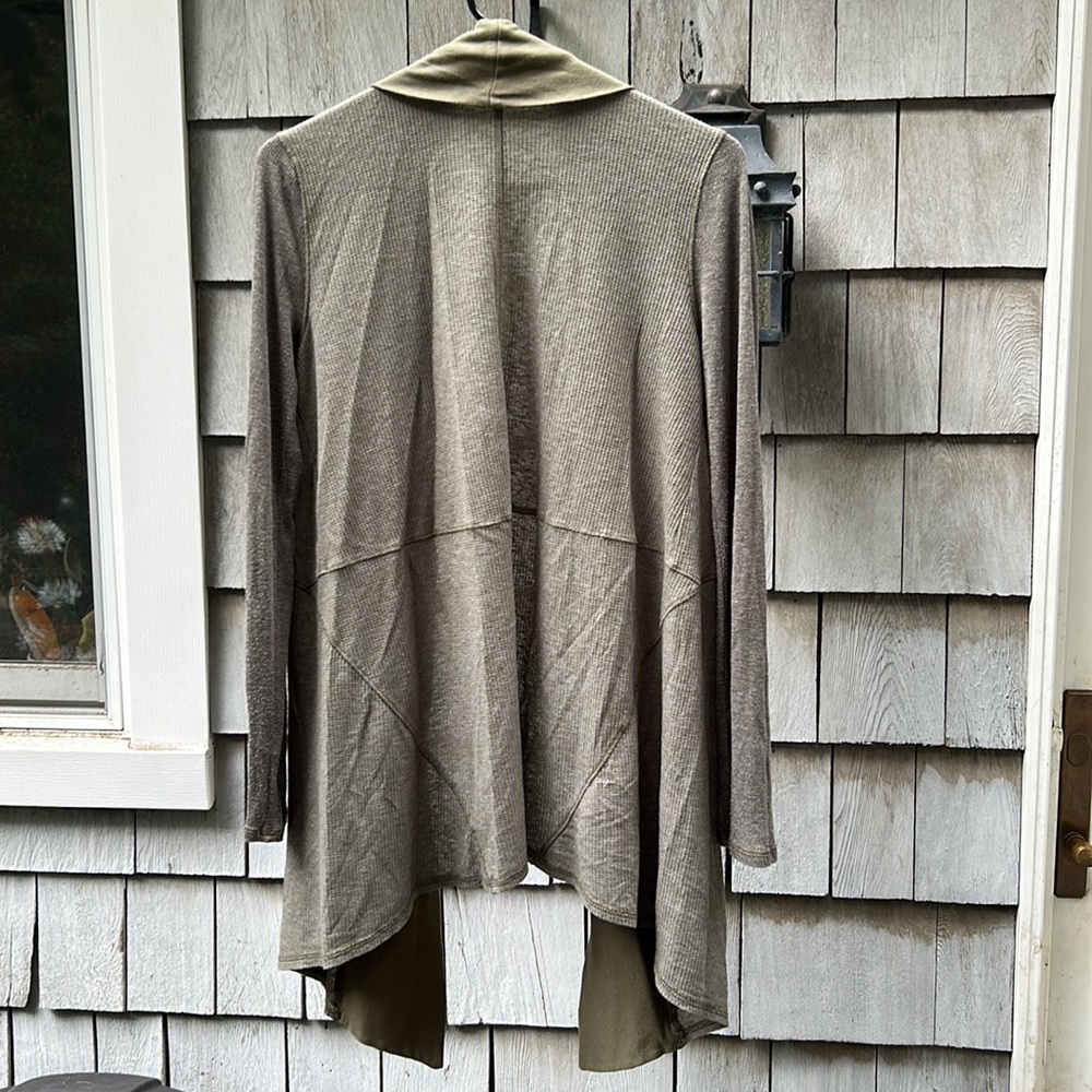 Splendid Cardigan - Picture 2 of 2